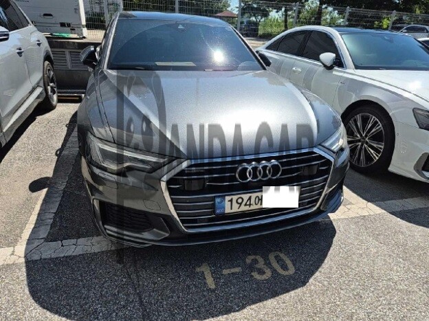 2021 Audi A6 45 TFSI quattro, photograph 1
