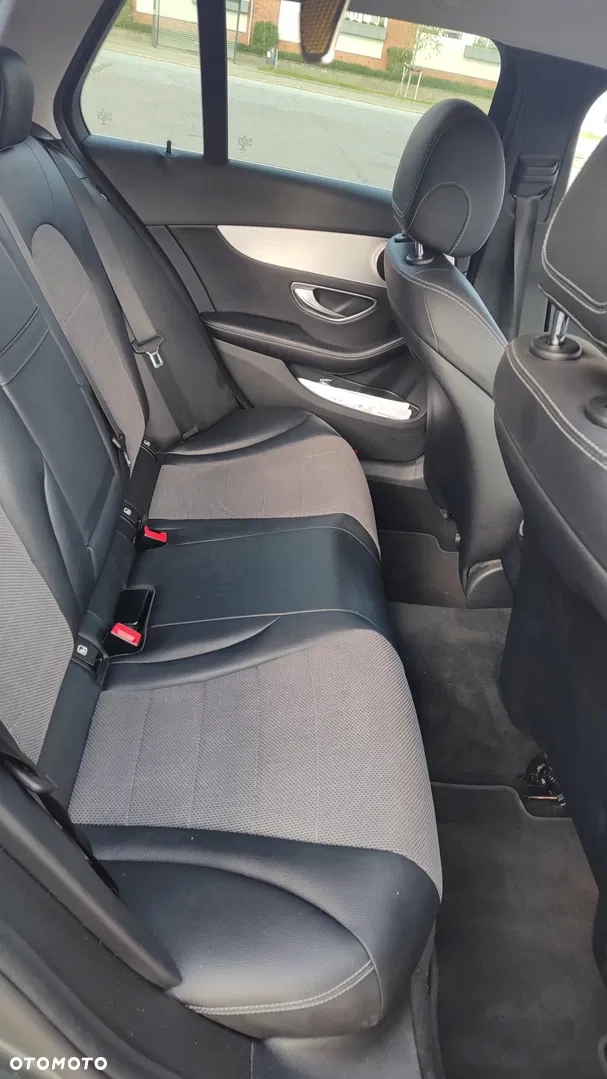 2018 Mercedes-Benz Klasa C 220 d 9G-TRONIC AMG Line, photograph 11