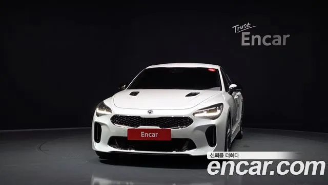 2017 Kia Stinger 3.3 Turbo 2WD, photograph 12