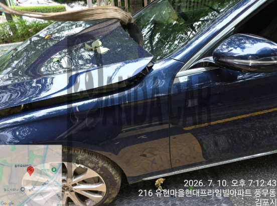 2018 Mercedes-Benz E300 4Matic, photograph 3