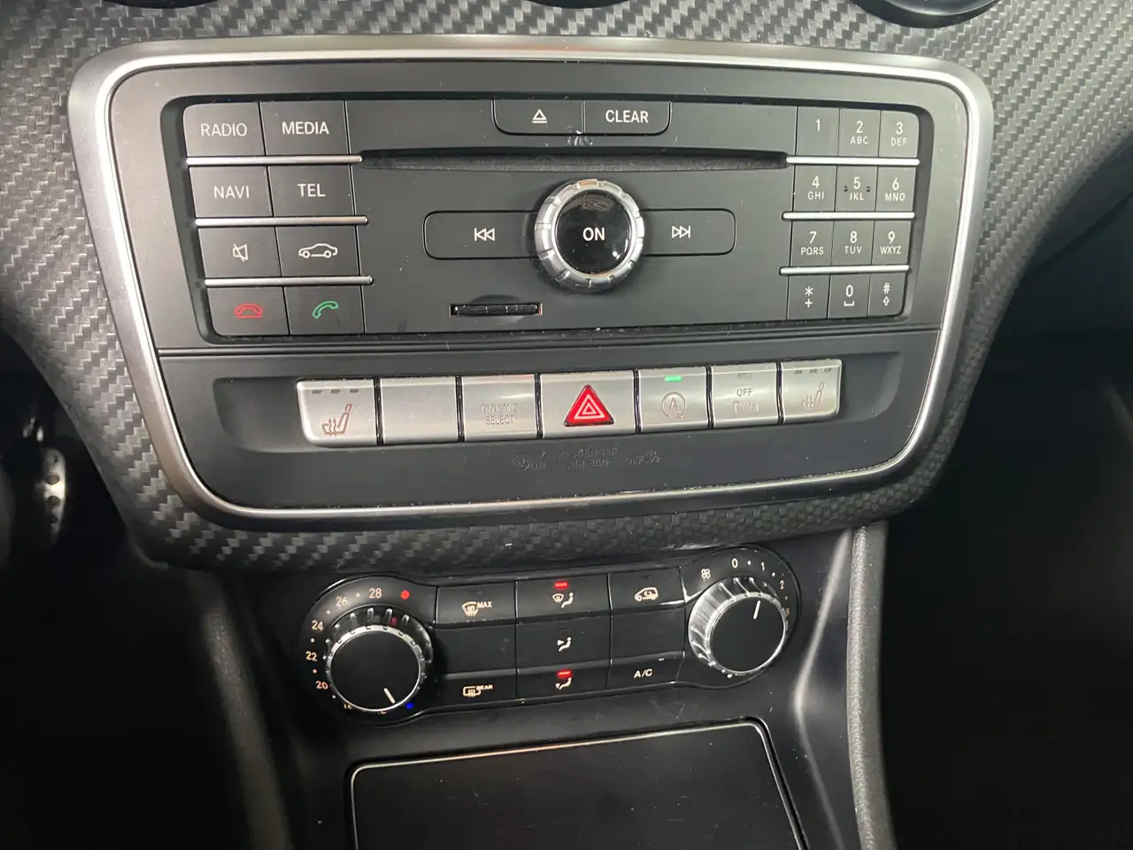 2016 Mercedes-Benz A 200 d ///AMG PANO-XENON-LED, photograph 10
