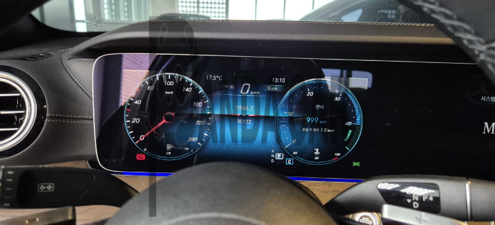 2022 Mercedes-Benz E250, photograph 4