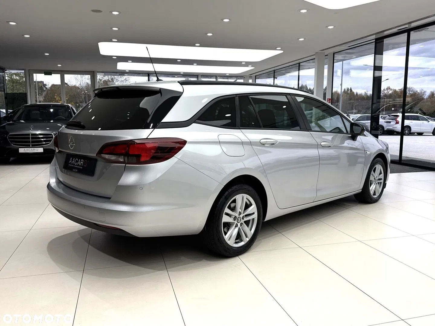 2021 Opel Astra, photograph 4
