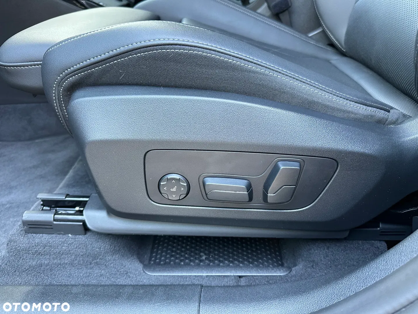 2025 BMW X1 sDrive18d M Sport sport, photograph 10