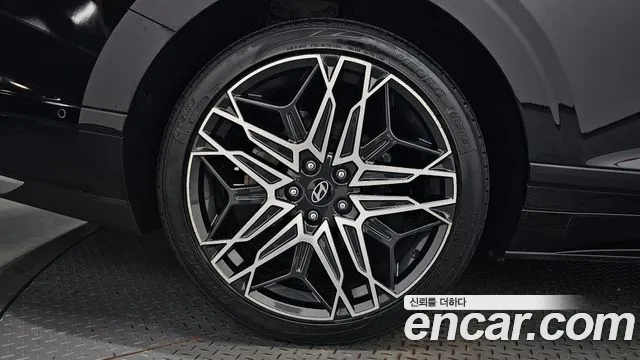 2023 Hyundai Grandeur Exclusive, photograph 2