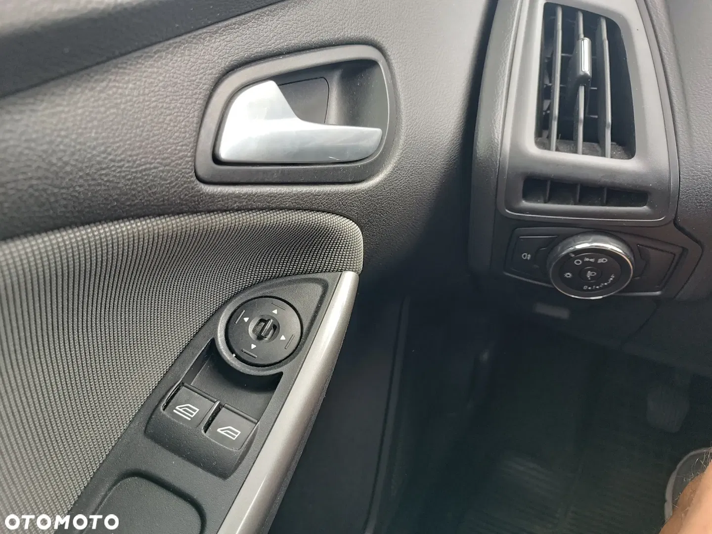 2012 Ford Focus 1.6 TDCi Trend, photograph 12