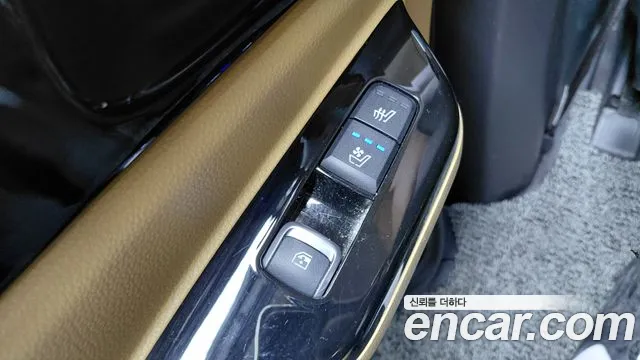 2022 Kia Canival Gasoline 9-Seater Noblesse, photograph 4
