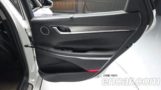 Hyundai Grandeur 2.4 Premium — photo 1 of 30