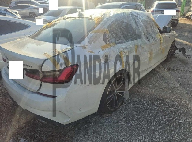 2019 BMW 330i M Sport Package, photograph 2