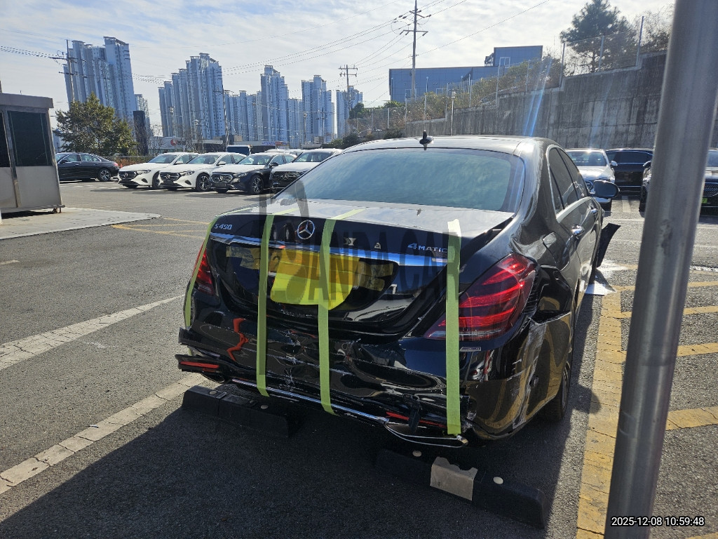 2018 Mercedes-Benz S450 4Matic L, photograph 2