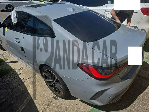 2024 BMW 420i Coupe, photograph 4