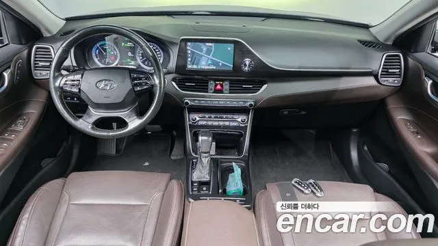2018 Hyundai Grandeur Exclusive, photograph 5