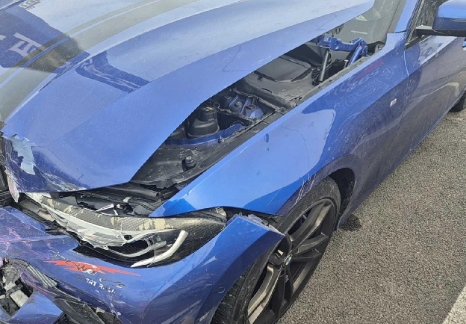 2019 BMW 330i M Sport Package, photograph 2