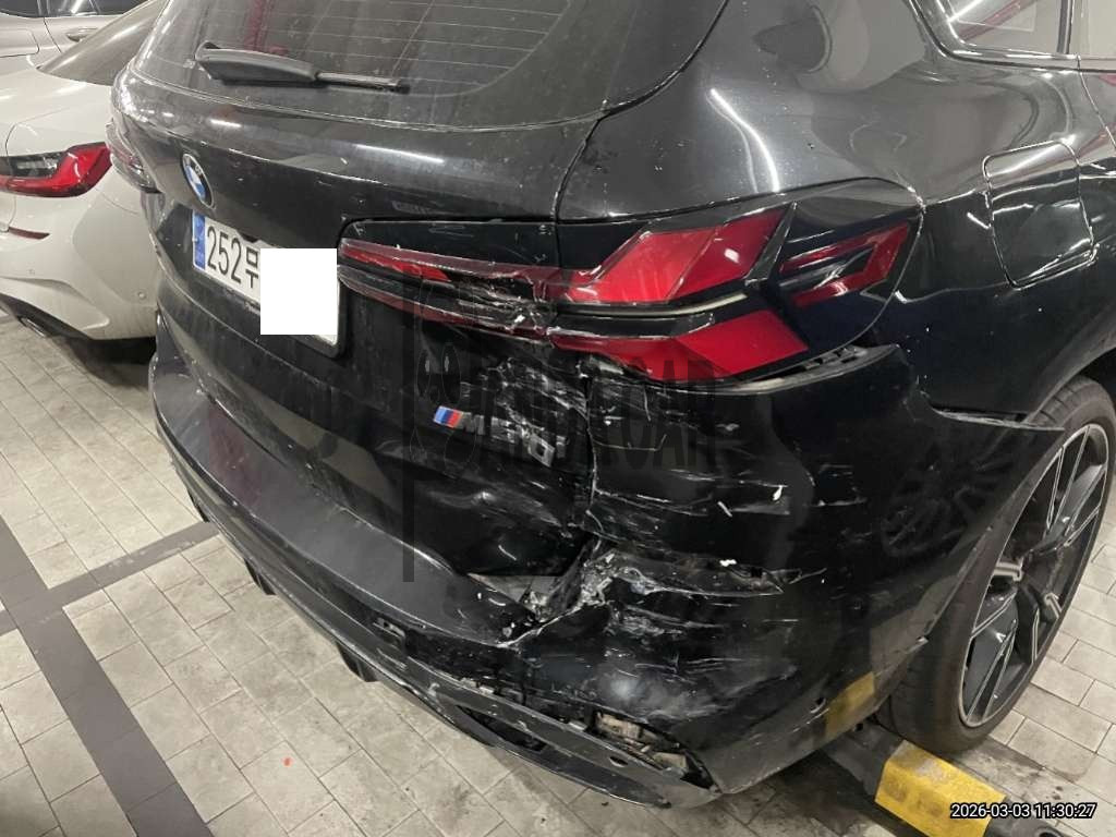 2024 BMW X5 M60i xDrive, photograph 3