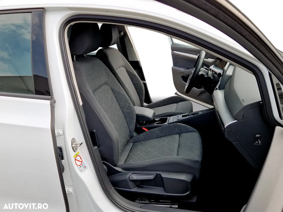 2023 Volkswagen Golf 1.5 eTSI ACT DSG MHEV Life, photograph 11