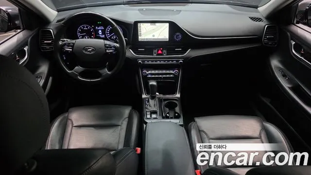 Hyundai Grandeur 2.4 Premium — photo 1 of 33