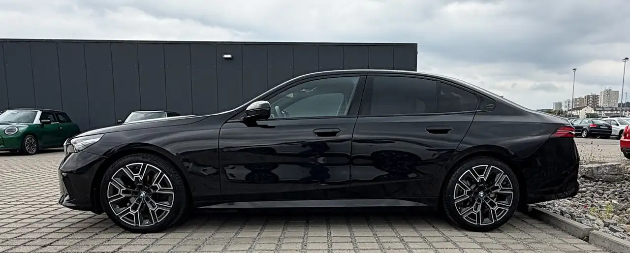 2025 BMW 520 d M Sport*HUD*Sitzbelüftung*ACC*, photograph 8
