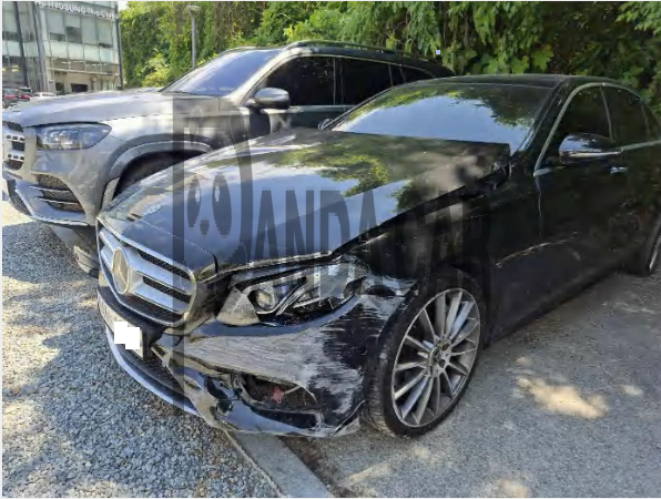2019 Mercedes-Benz E350 4Matic, photograph 1