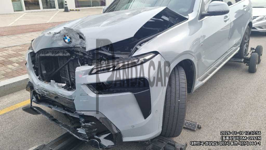 2024 BMW X7 xDrive40i, photograph 1