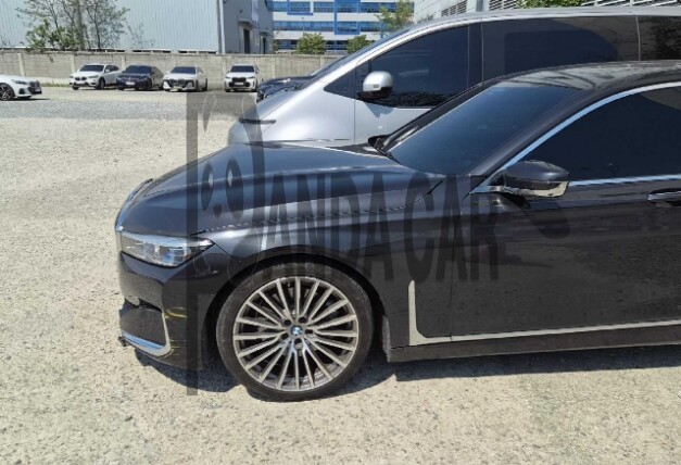 2020 BMW 730Ld xDrive Design Pure Excellence, photograph 4