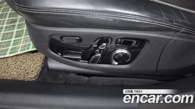 2018 Genesis EQ900 5.0 GDI AWD, photograph 5