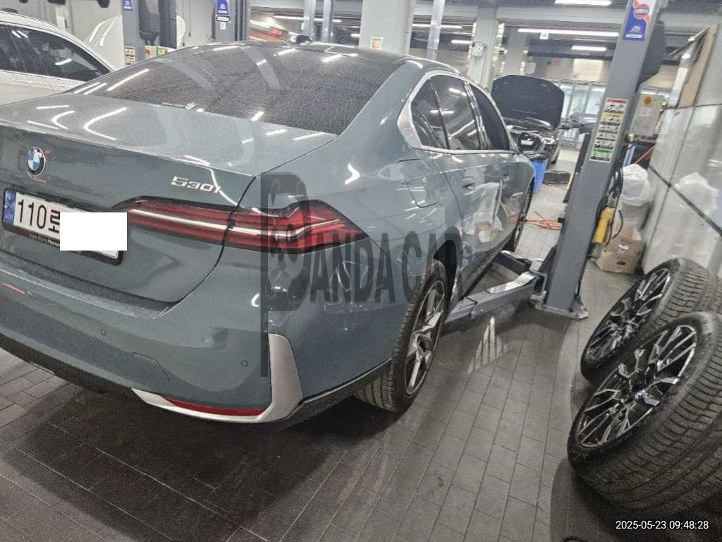 2024 BMW 530i xDrive, photograph 2