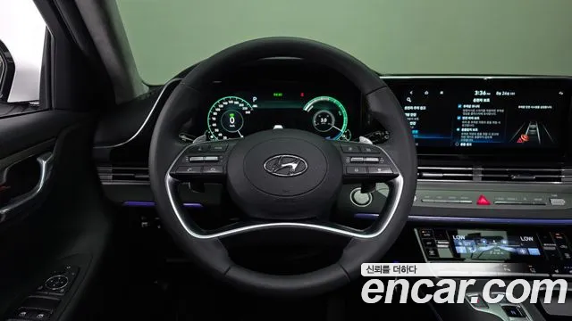 2022 Hyundai Grandeur Le Blanc, photograph 6