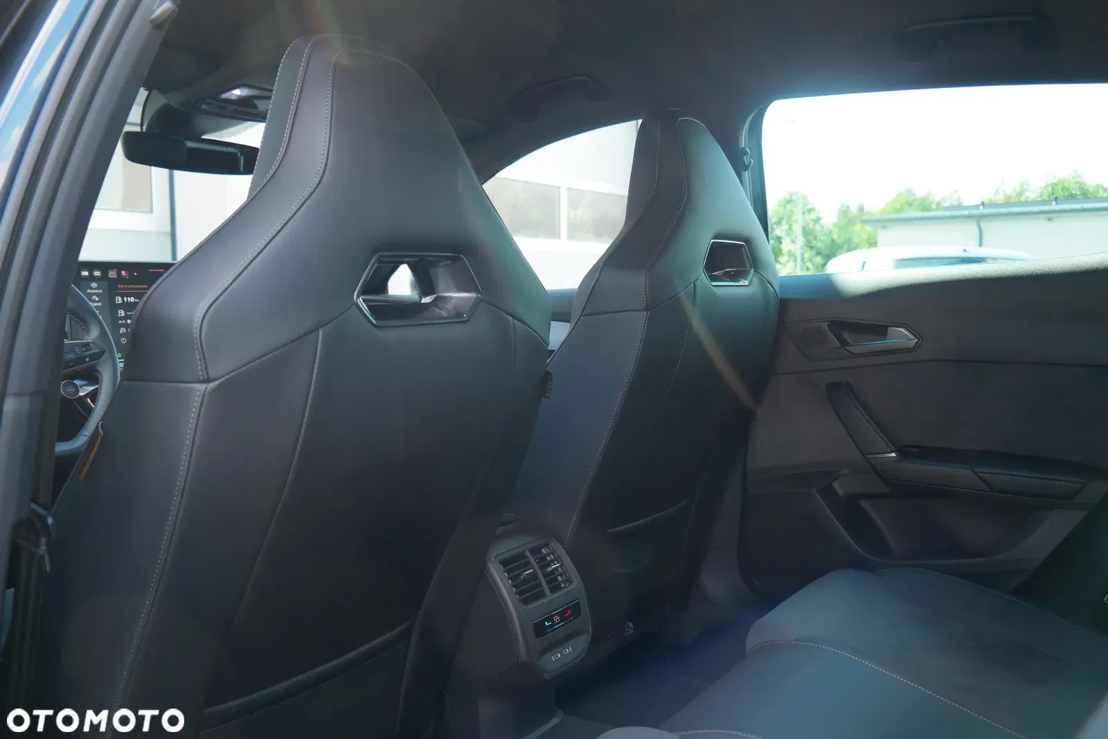 2025 Cupra Formentor 1.5 eTSI mHEV DSG, photograph 8