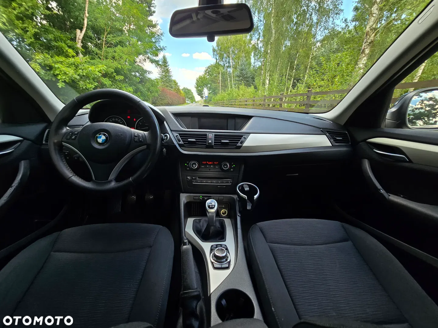 2011 BMW X1 sDrive18i, photograph 6