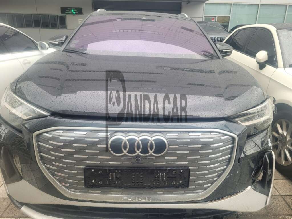 2023 Audi Q4 40 e-tron, photograph 1