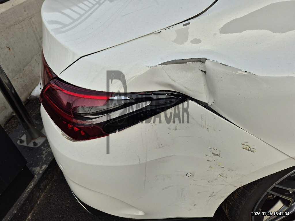 2024 Mercedes-Benz CLA 250 4MATIC, photograph 2