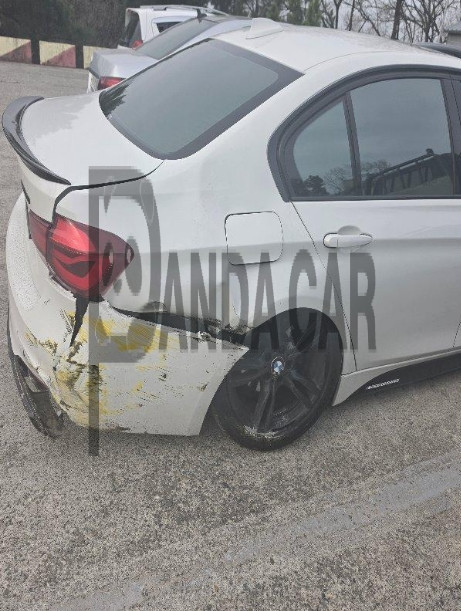 2018 BMW 330i, photograph 4