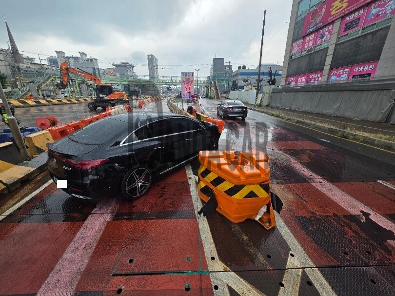2023 Mercedes-AMG EQE53 4MATIC +, photograph 4