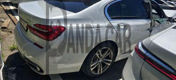 2018 BMW 740Li xDrive, photograph 2