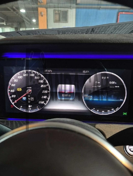 2019 Mercedes-Benz CLS400 d 4Matic, photograph 2
