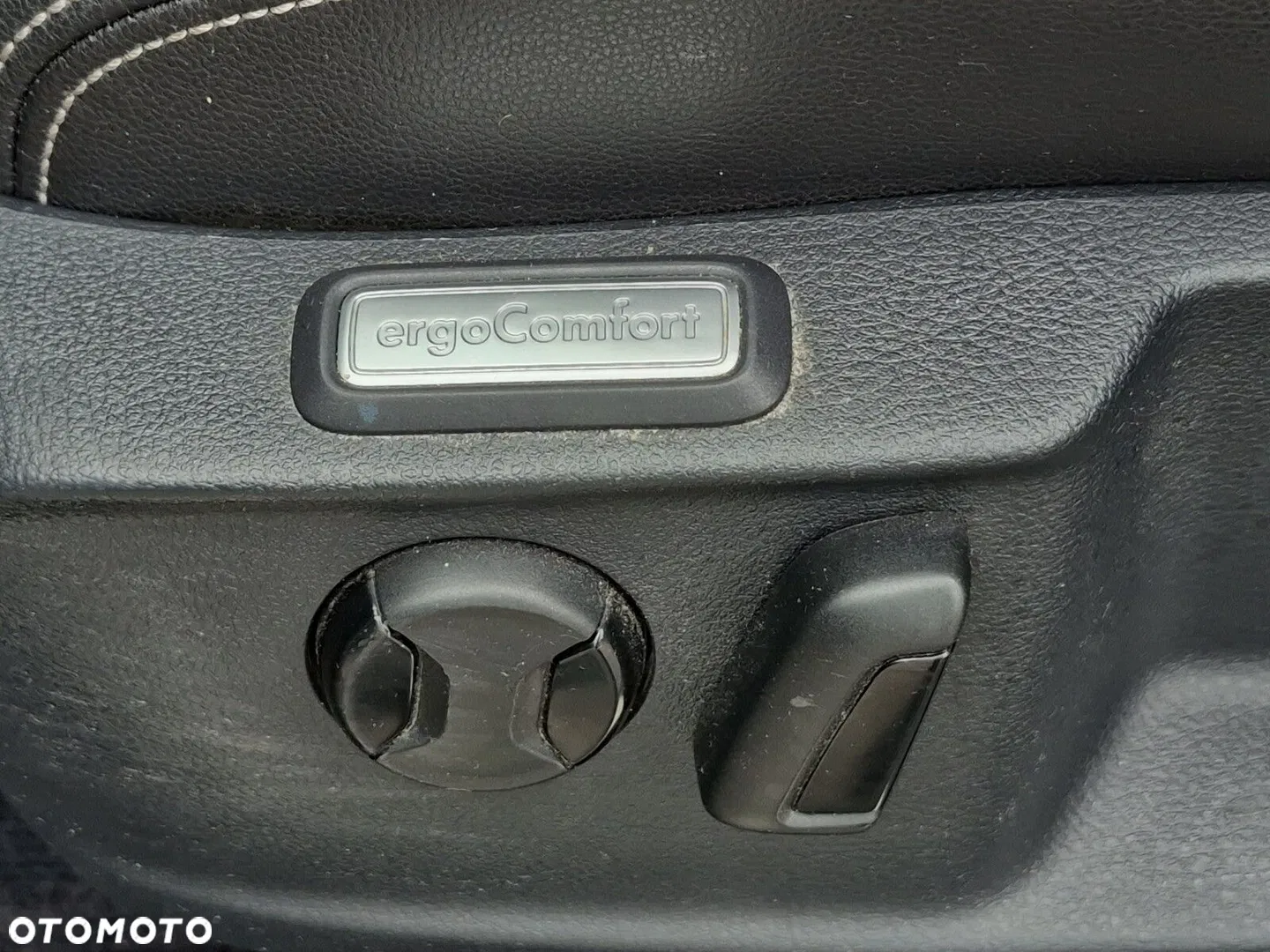 2015 Volkswagen Passat Variant 1.8 TSI BMT Highline DSG, photograph 12