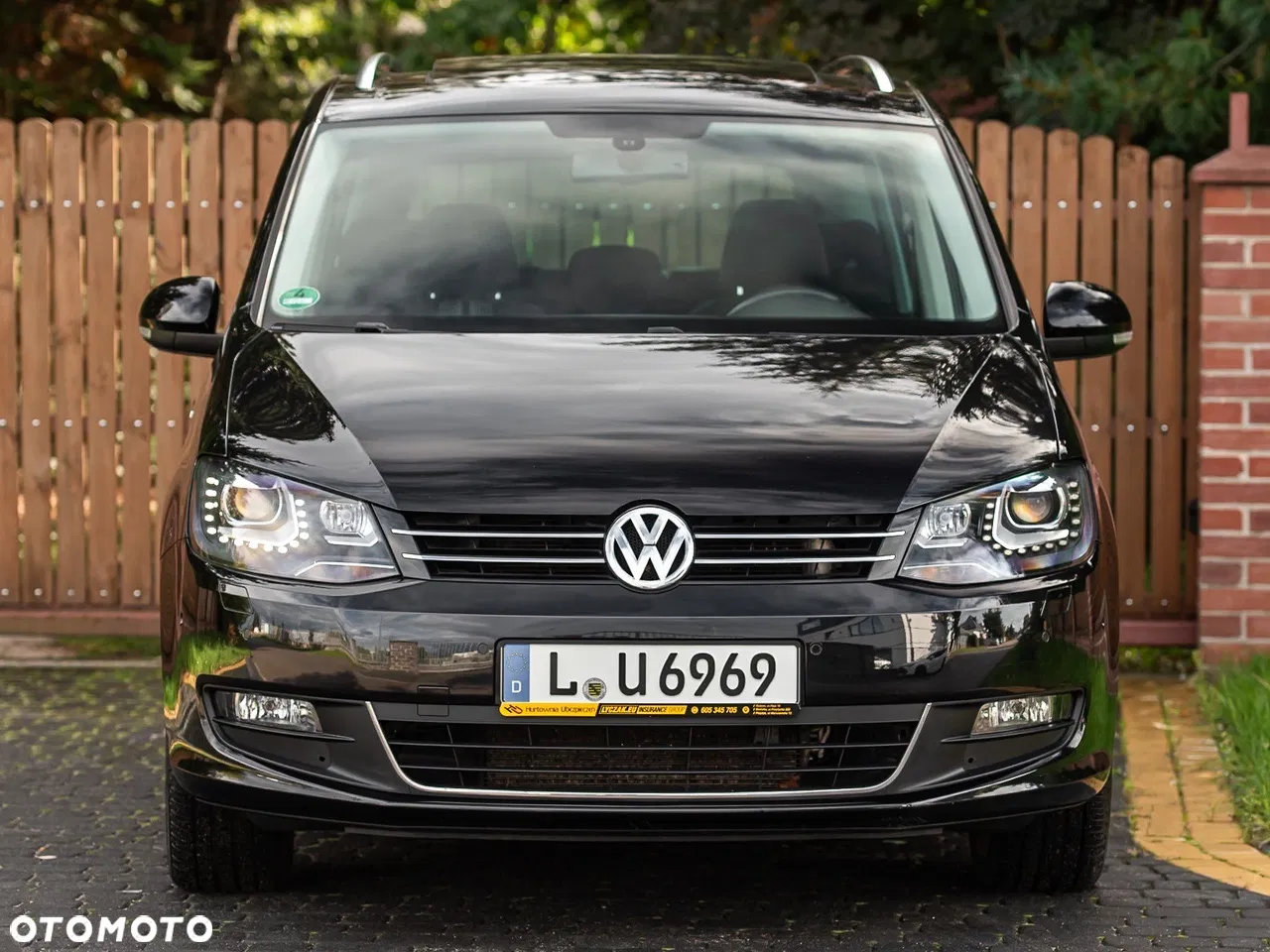 2012 Volkswagen Sharan 2.0 TDI BlueMotion Technology Match, photograph 4