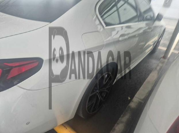2023 BMW 530e, photograph 3