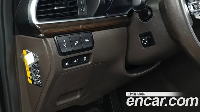 Kia K7 2.4 GDI Noblesse — photo 1 of 32