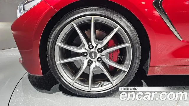 Genesis G70 2.0T — photo 1 of 39