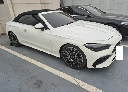 2024 Mercedes-Benz CLE 450 4MATIC Cabriolet, photograph 4