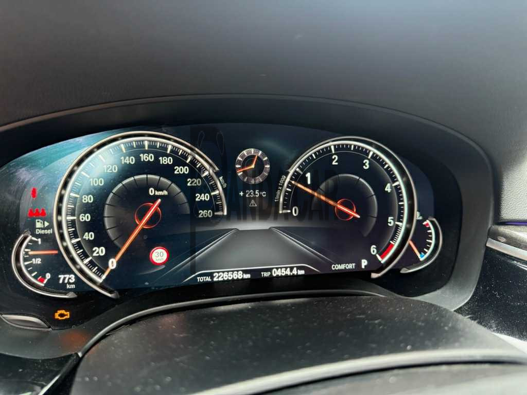 2017 BMW 530d, photograph 2