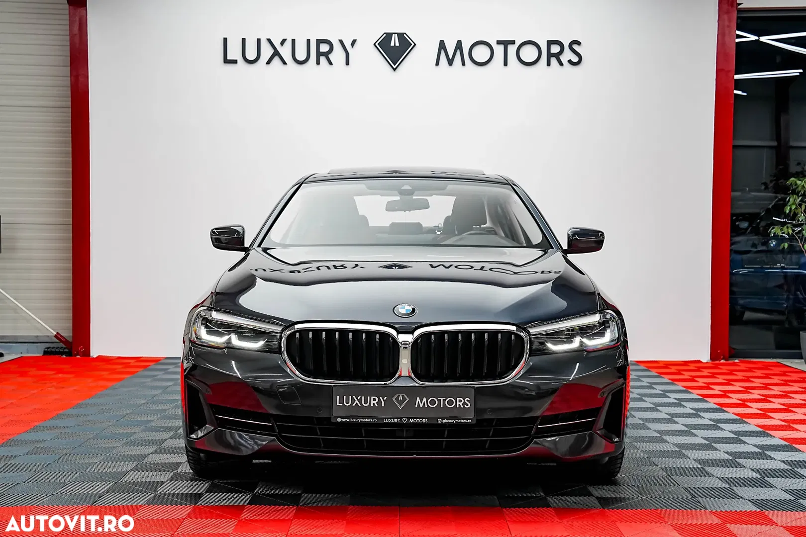 2021 BMW Seria 5 530e xDrive Aut., photograph 3
