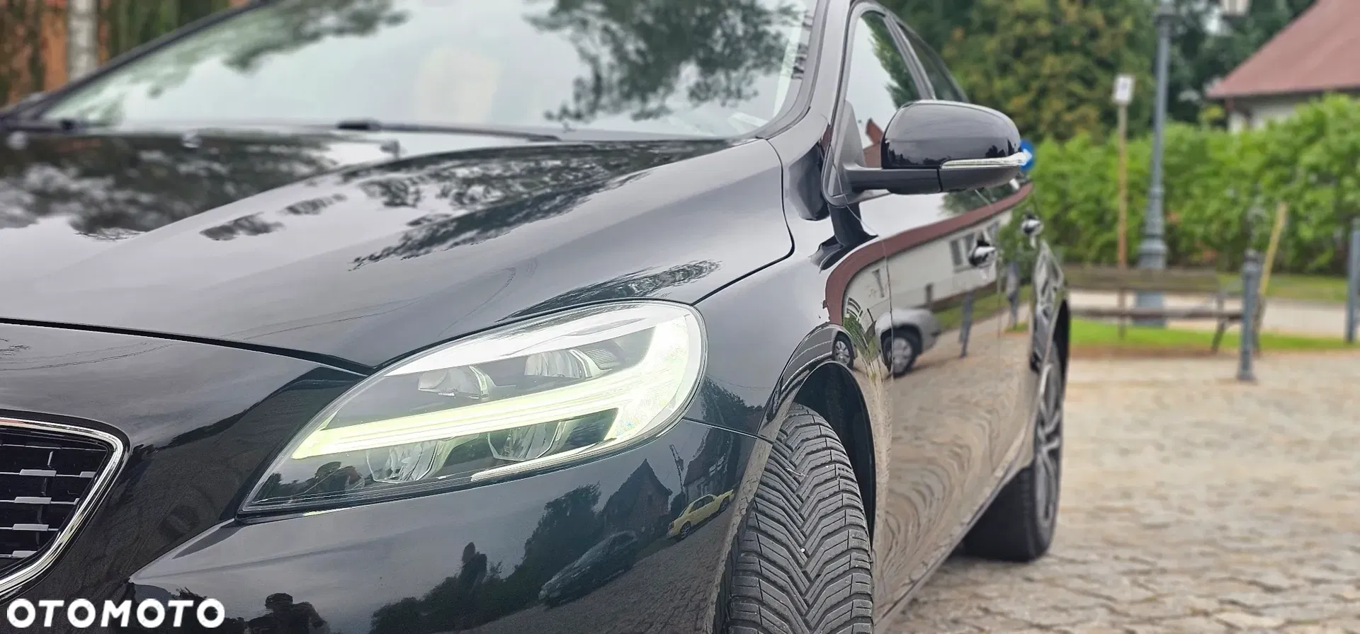 2019 Volvo V40, photograph 4