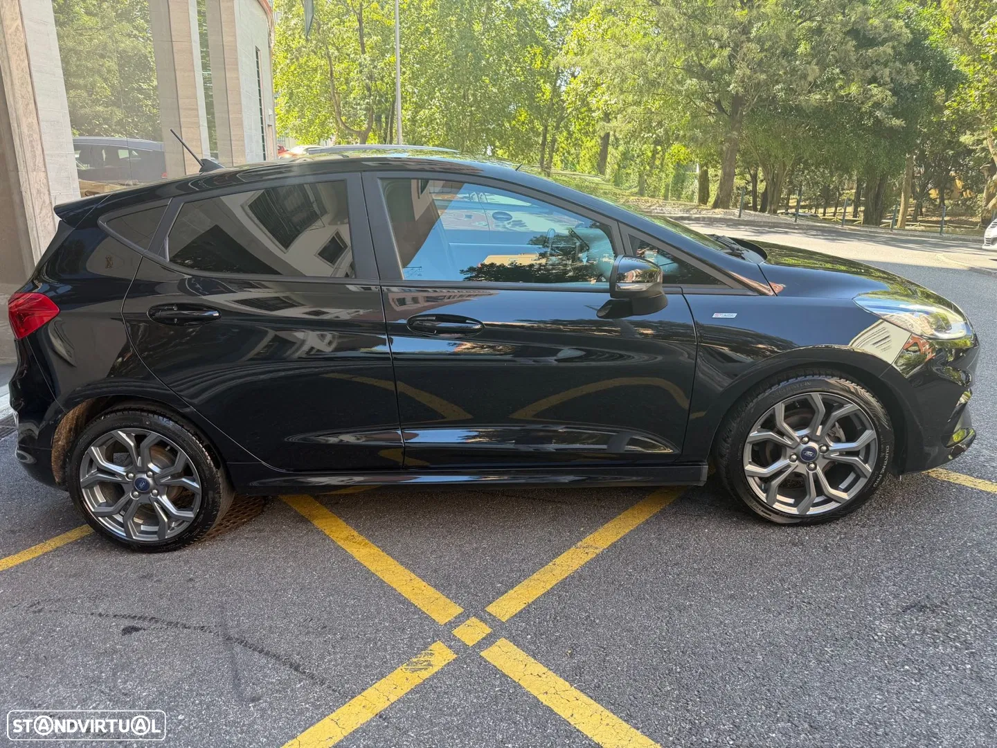 2021 Ford Fiesta 1.0 EcoBoost S&S ST-LINE, photograph 4