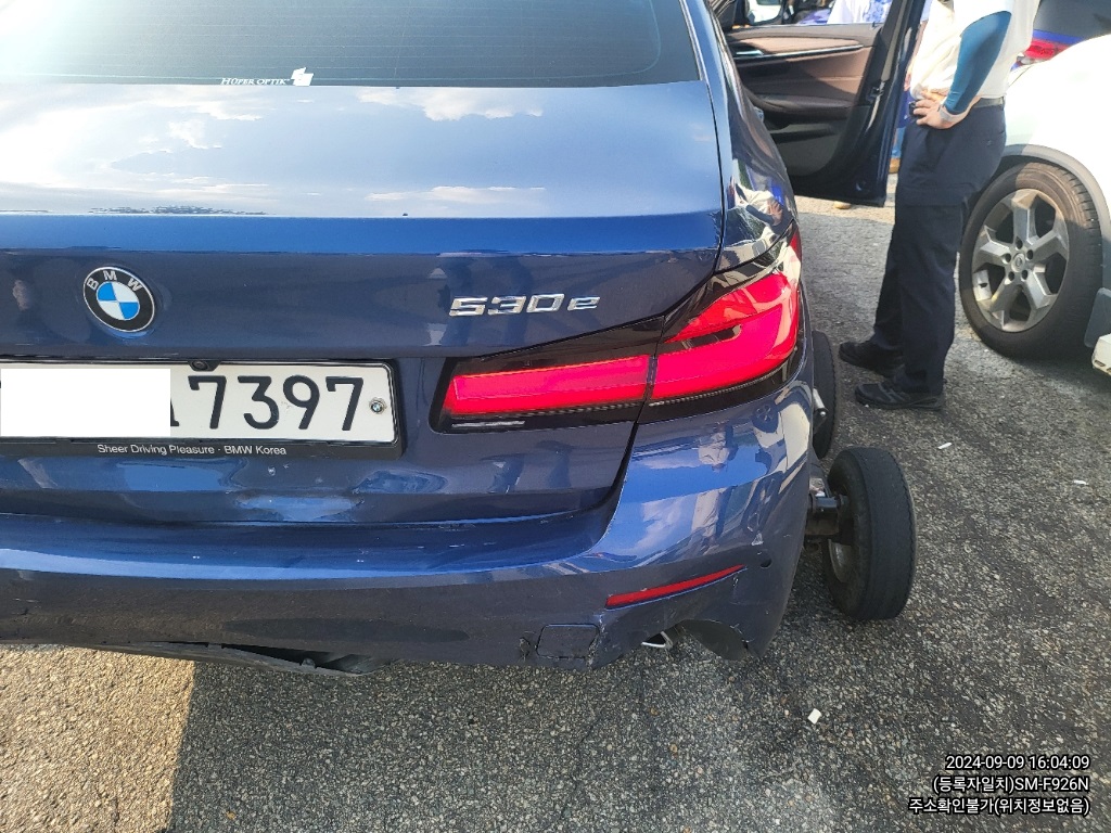 2021 BMW 530e, photograph 4