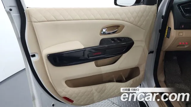 2018 Kia Canival 9-Seater Hi-Limousine, photograph 4
