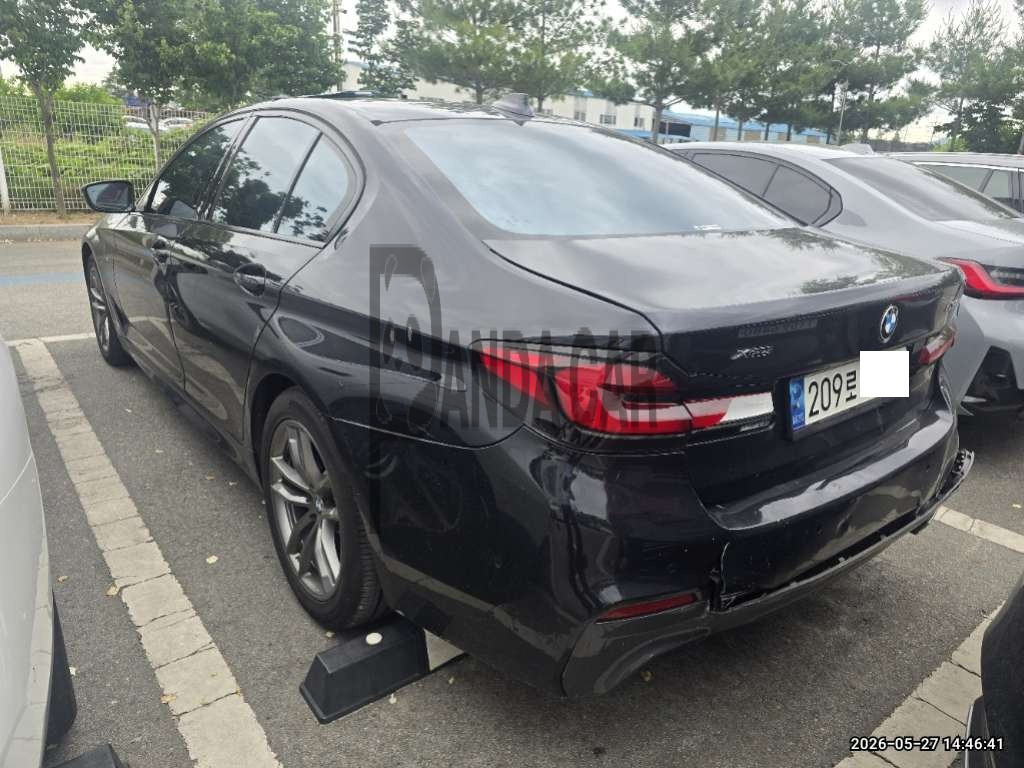 2018 BMW 530i xDrive, photograph 2