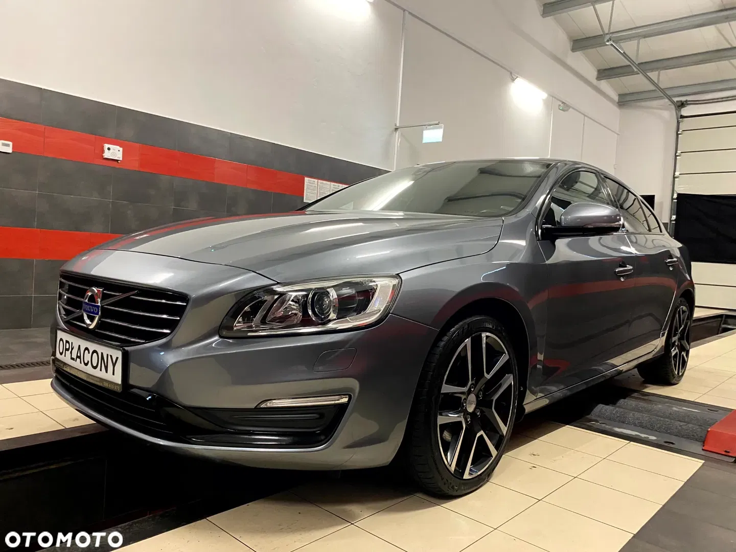 2017 Volvo S60 D4 Geartronic RDesign, photograph 3
