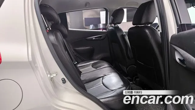 2019 ChevroletGMDaewoo Spark Premier, photograph 12